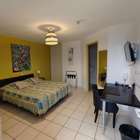 Le Grand Jardin Hotel Aujargues Екстериор снимка