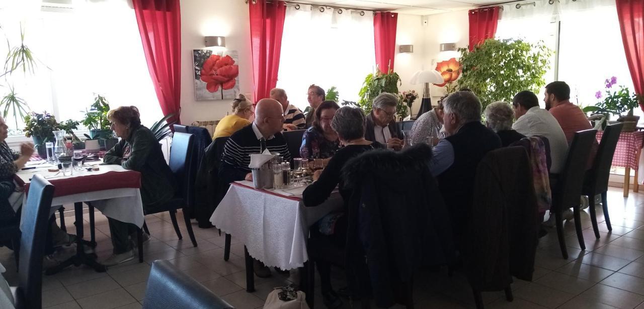 Le Grand Jardin Hotel Aujargues Екстериор снимка