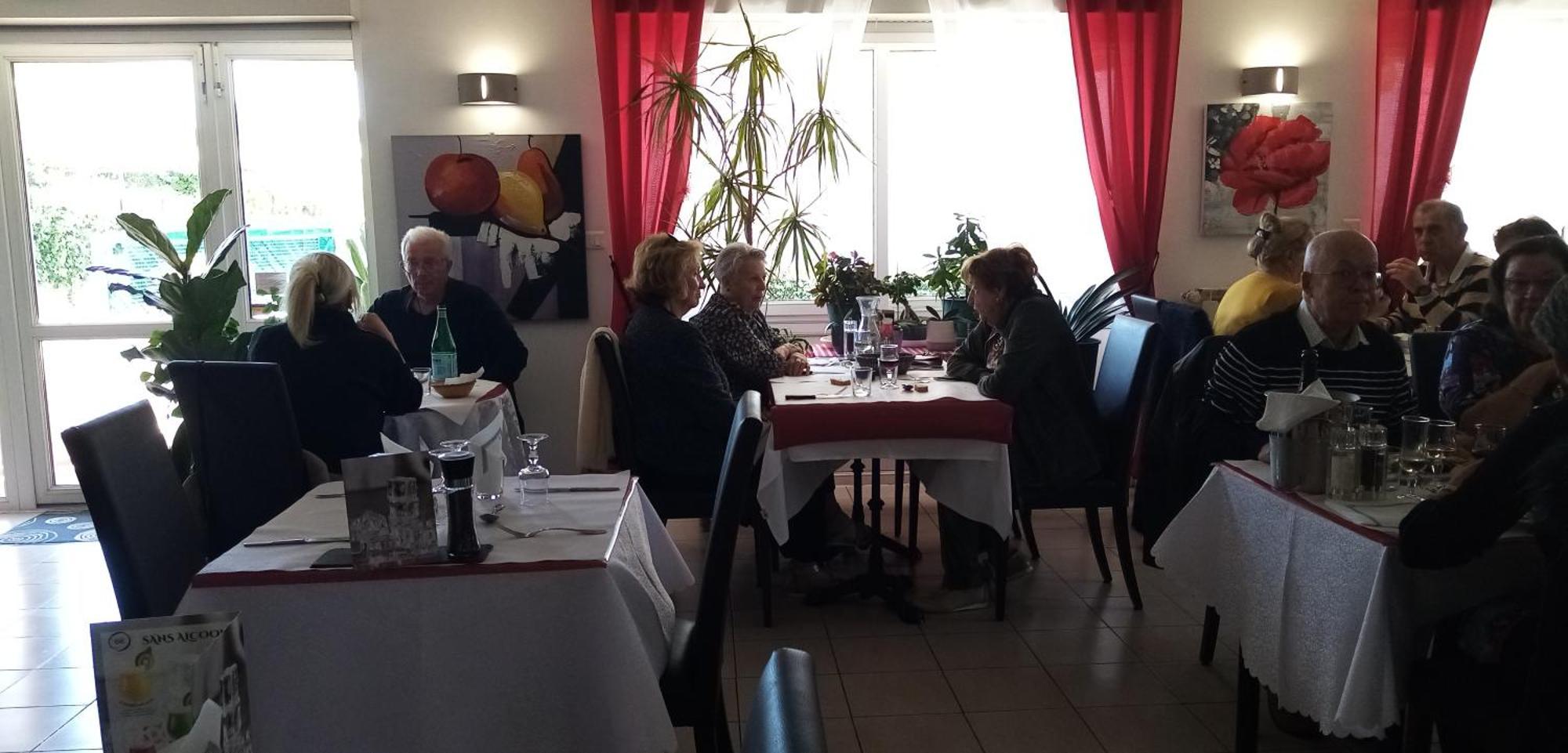 Le Grand Jardin Hotel Aujargues Екстериор снимка
