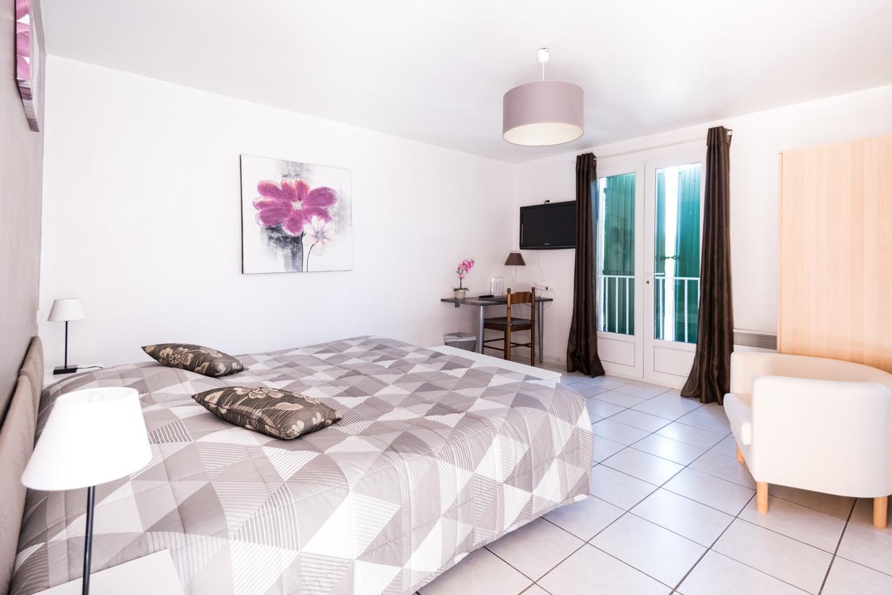 Le Grand Jardin Hotel Aujargues Екстериор снимка