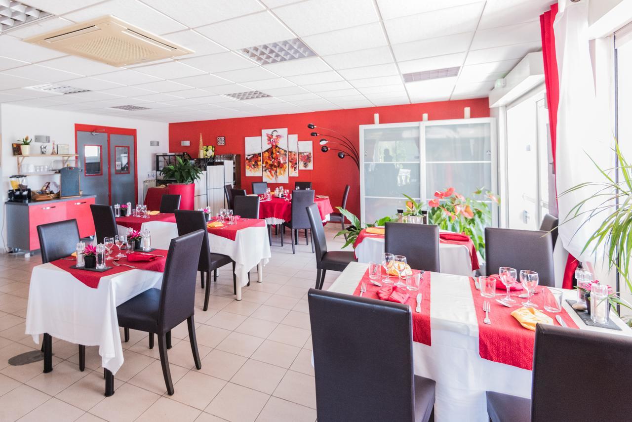 Le Grand Jardin Hotel Aujargues Екстериор снимка